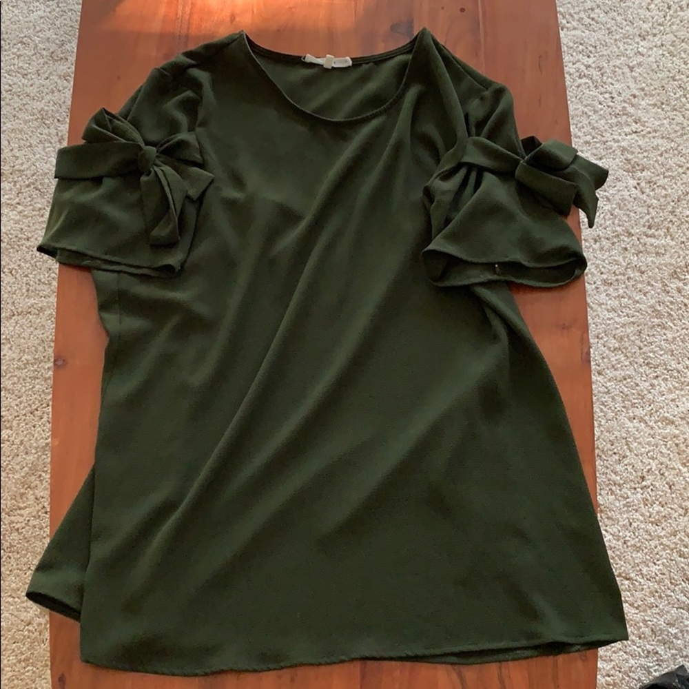 Pleione olive green shirt Sz XL